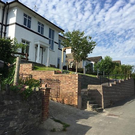 赖厄德Bryn Derwen住宿加早餐旅馆 外观 照片